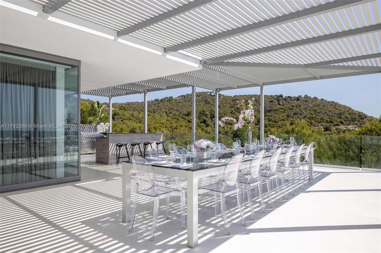 Villa La Cinq - Residential