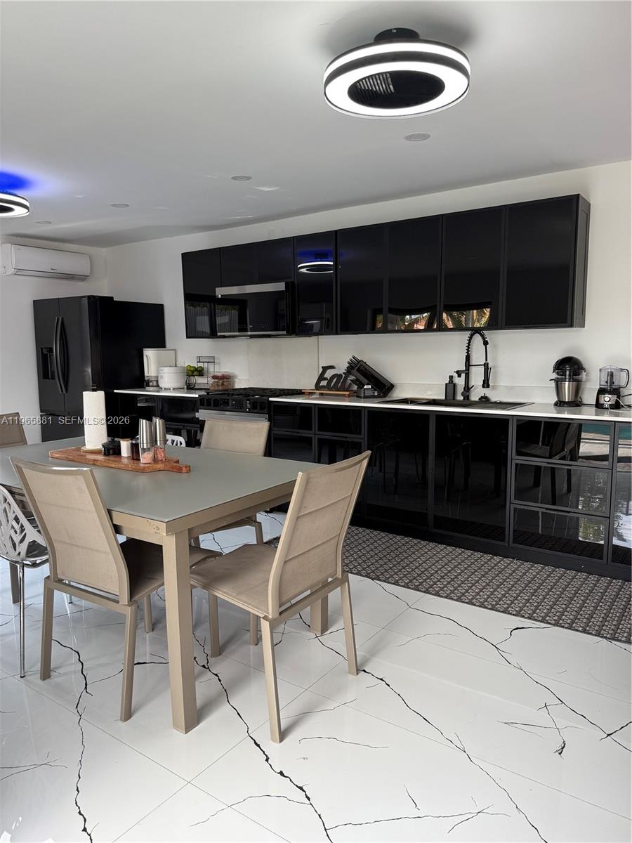 DEWEY GUAY ESTATES - Residential