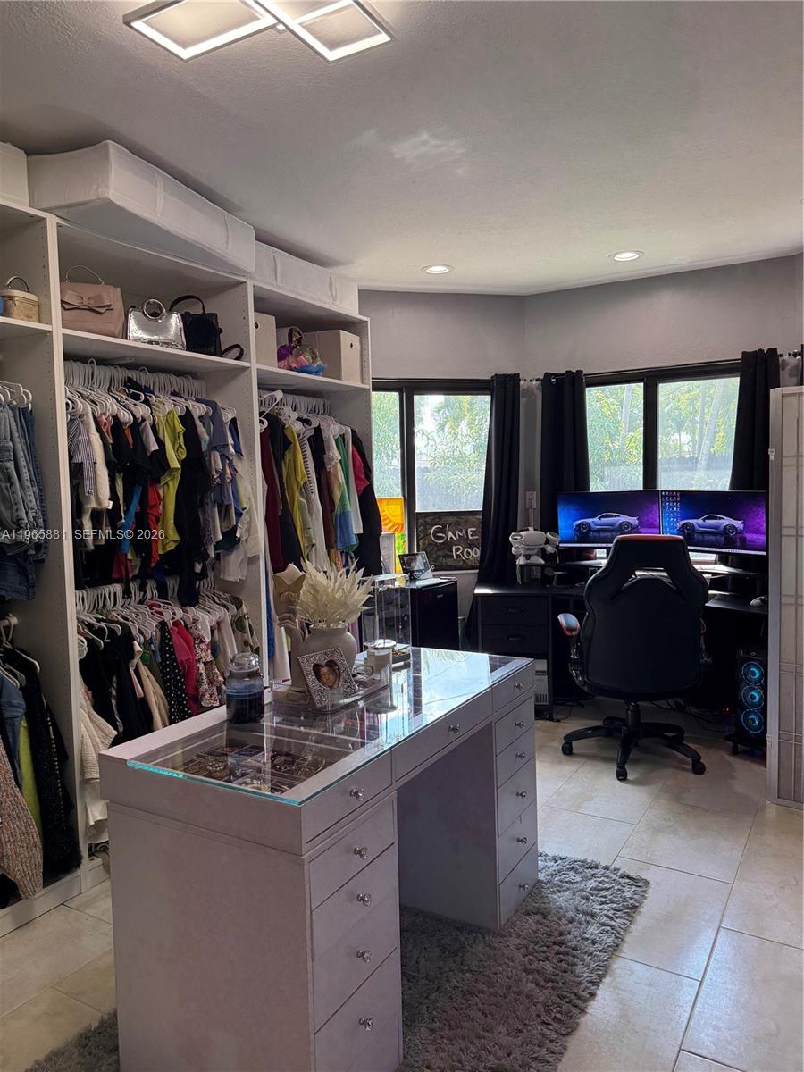 DEWEY GUAY ESTATES - Residential