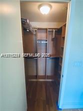 TURNBERRY VLG NO TOWER CO - Residential Lease