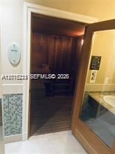 TURNBERRY VLG NO TOWER CO - Residential Lease