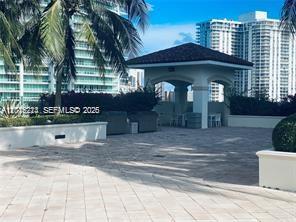 TURNBERRY VLG NO TOWER CO - Residential Lease