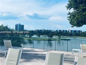 TURNBERRY VLG NO TOWER CO - Residential Lease