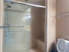 TURNBERRY VLG NO TOWER CO - Residential Lease