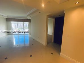 TURNBERRY VLG NO TOWER CO - Residential Lease