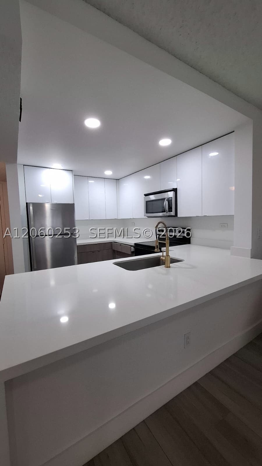 20860 San Simeon Way 108-6
