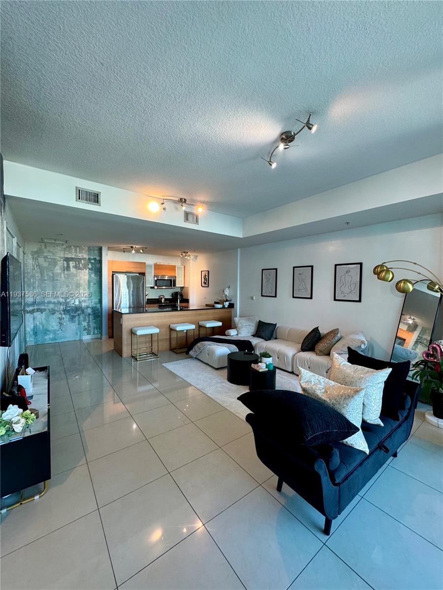 3301 NE 1st Ave H1013