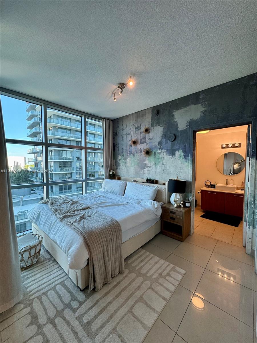 3301 NE 1st Ave H1013