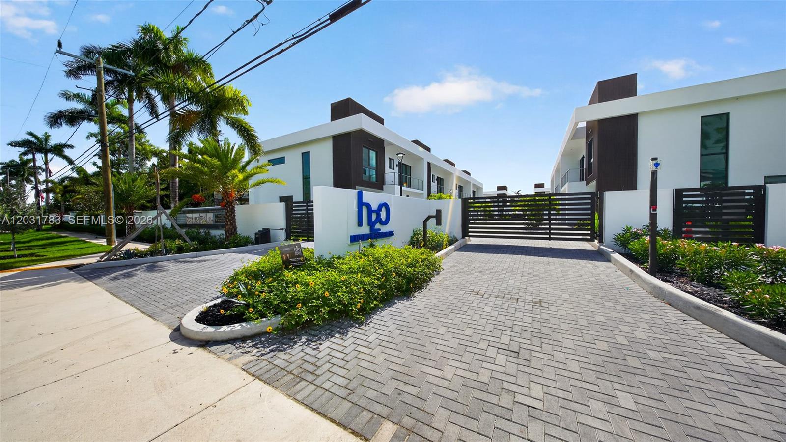 4636 SW 32nd Ave # C2