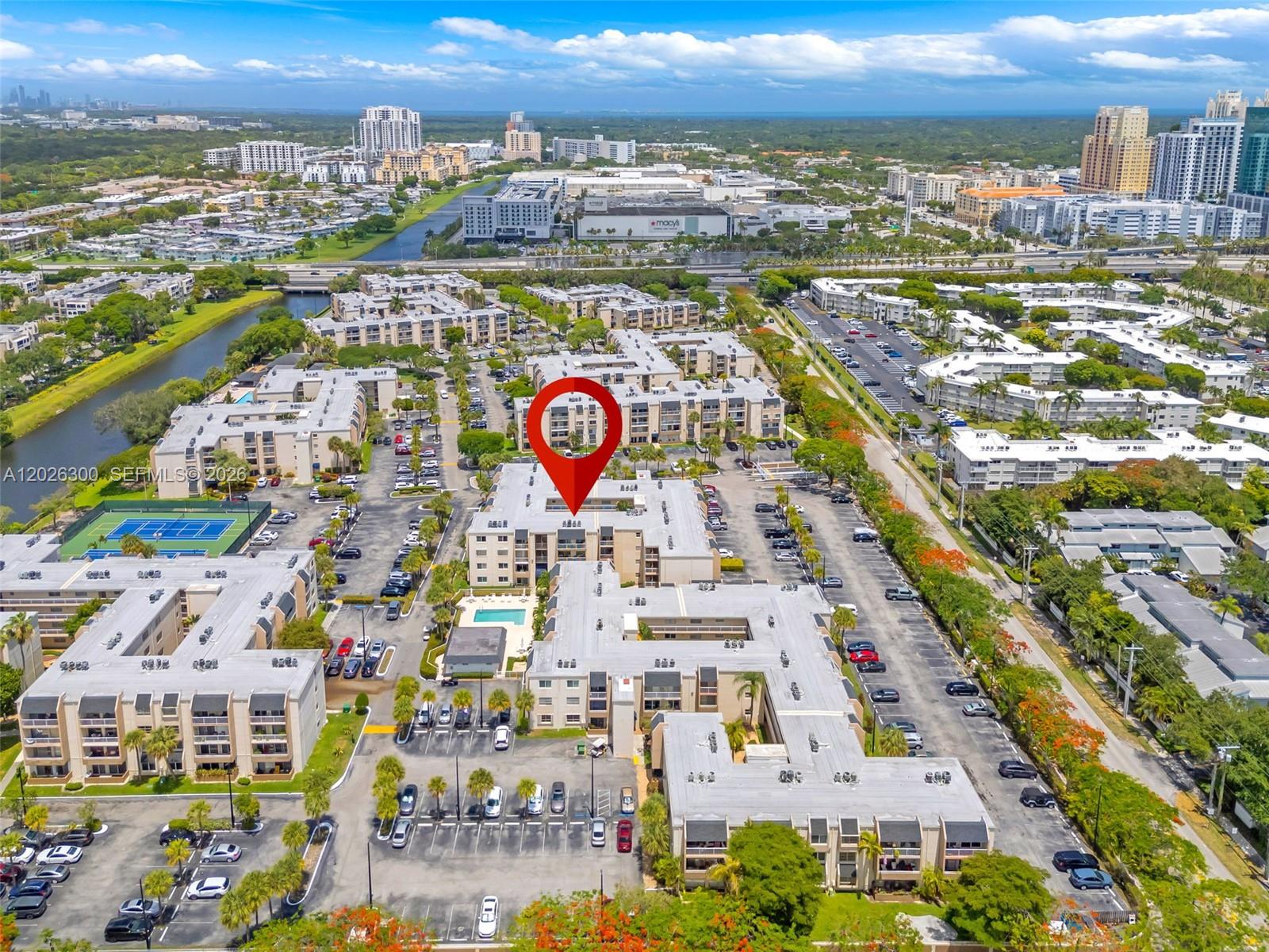 KINGS CREEK SO CONDO - Residential Lease