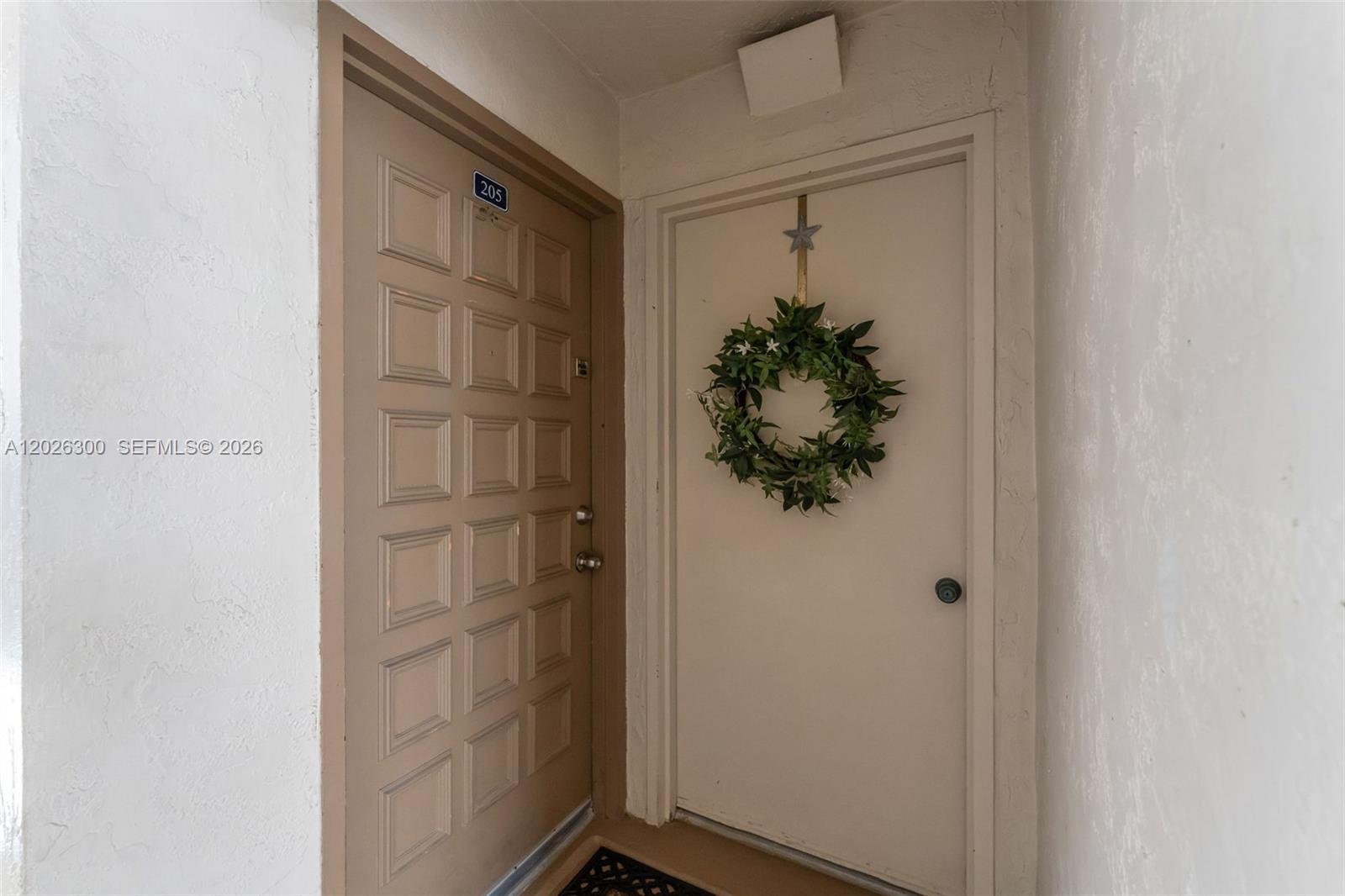 KINGS CREEK SO CONDO - Residential Lease