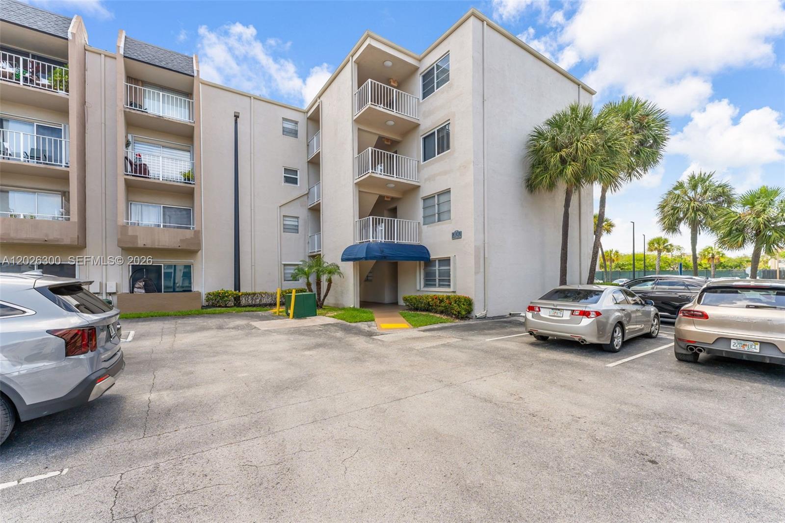 KINGS CREEK SO CONDO - Residential Lease