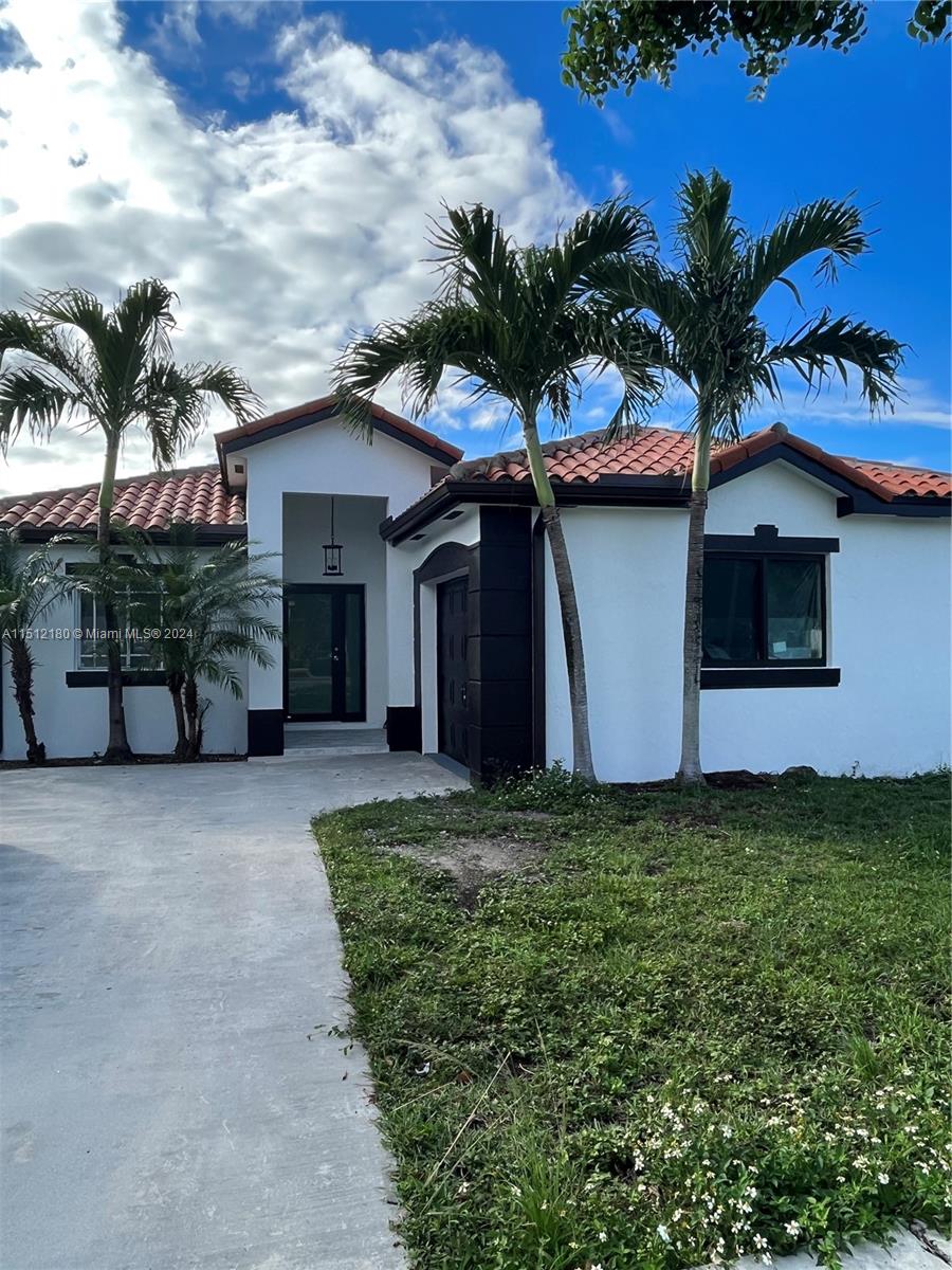 25236 Sw 133rd Ave, Homestead, Miami-Dade County, Florida - 3 Bedrooms  
2 Bathrooms - 