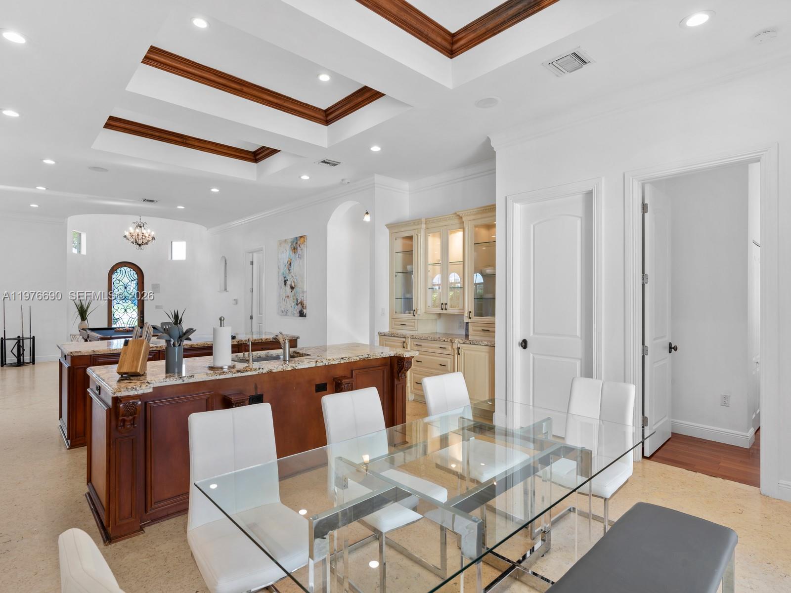 HOLLYWOOD LAKES SECTION - Residential