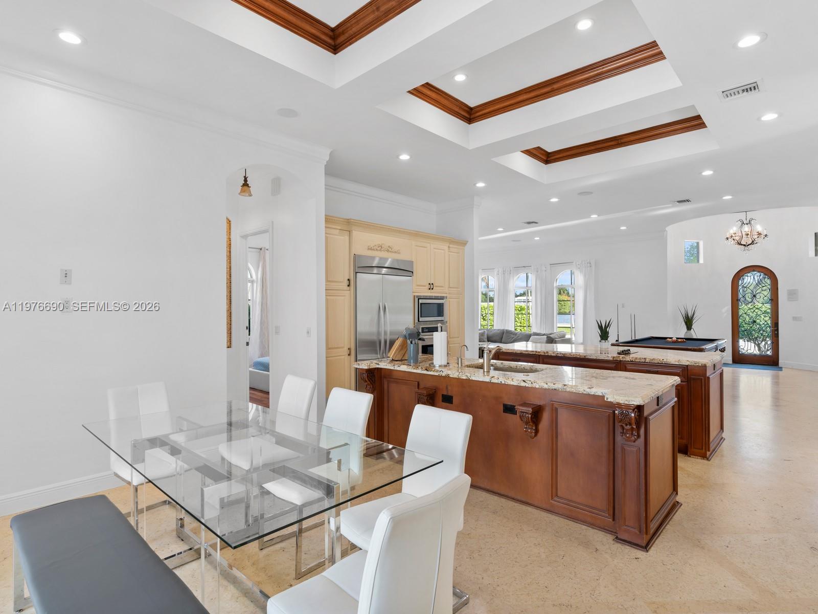 HOLLYWOOD LAKES SECTION - Residential