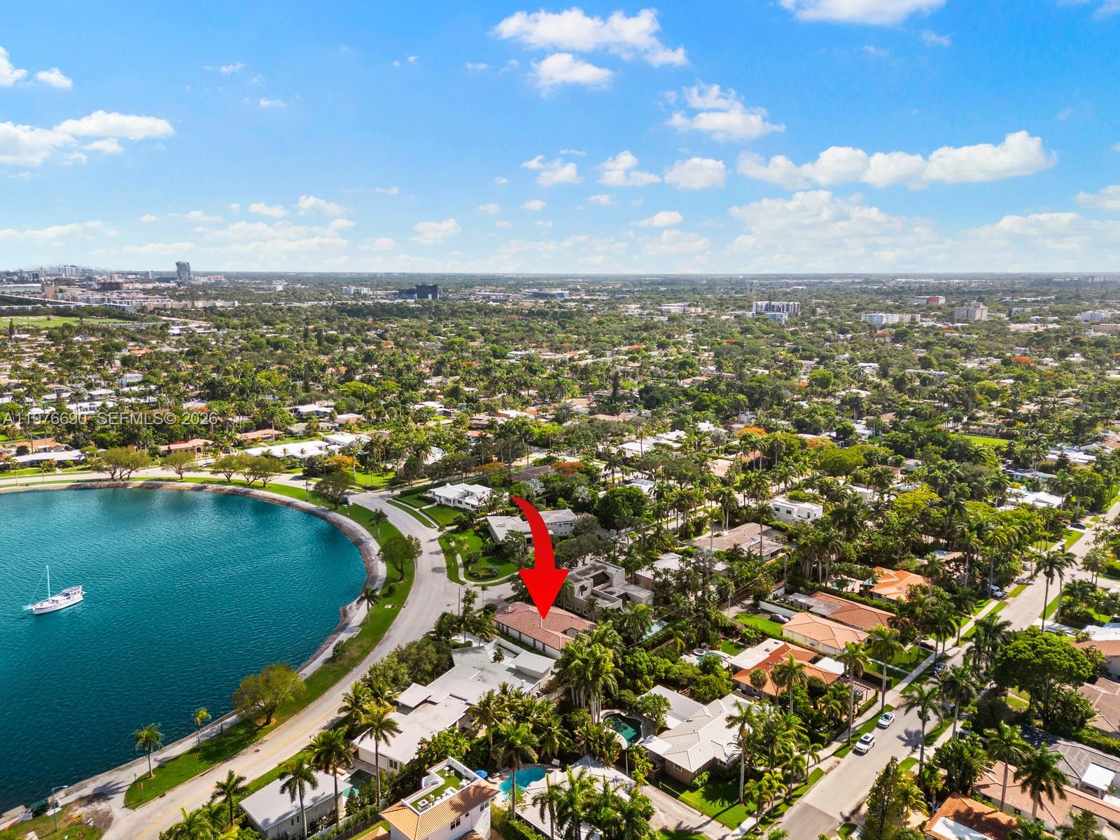 HOLLYWOOD LAKES SECTION - Residential