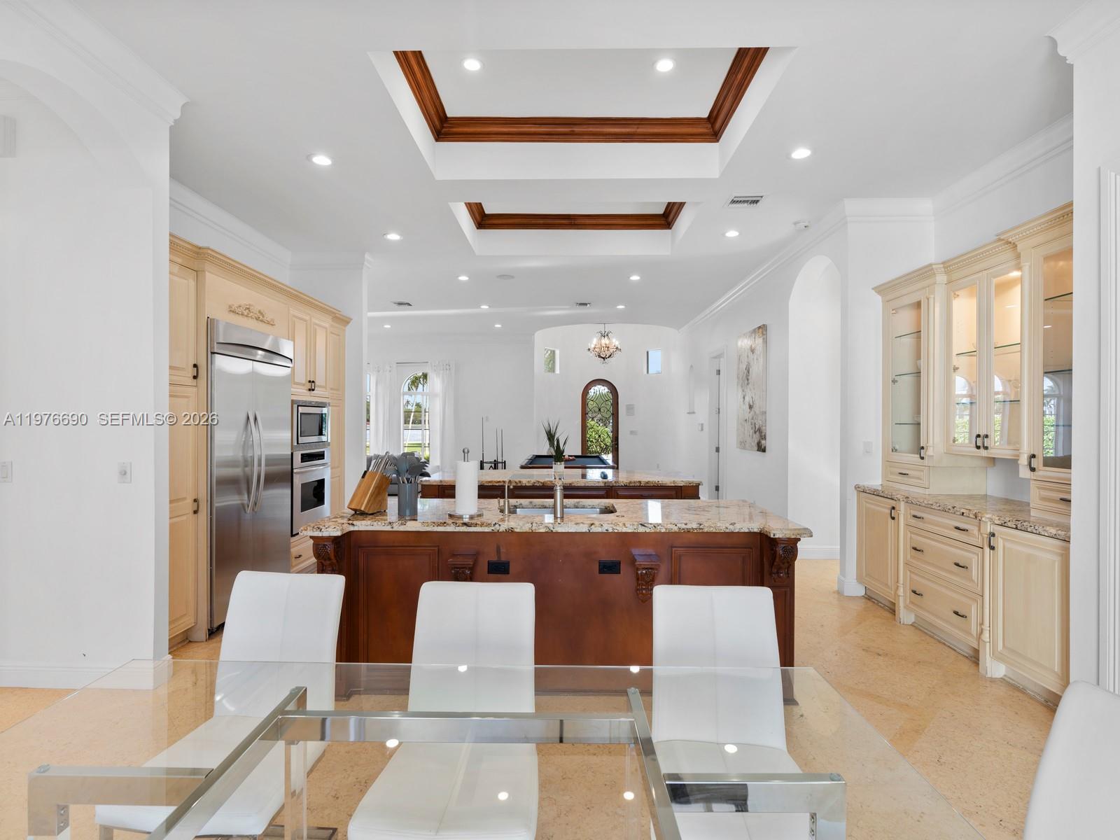 HOLLYWOOD LAKES SECTION - Residential