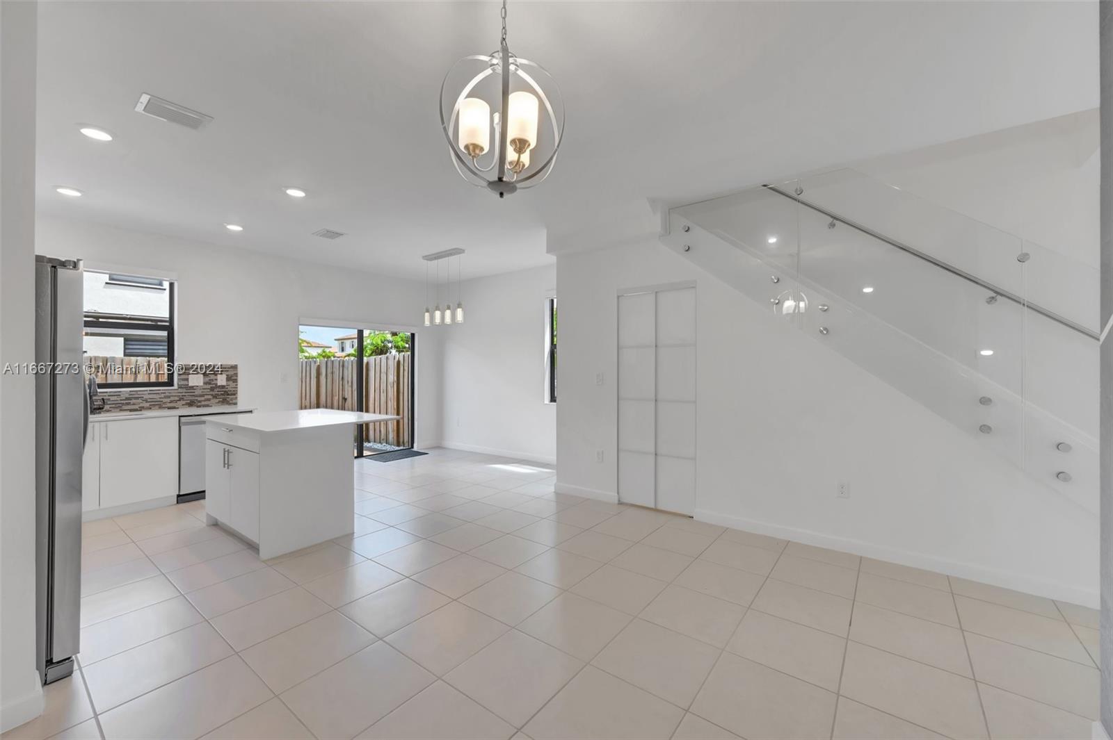 SILVER PALM RESIDENTIAL - Residential