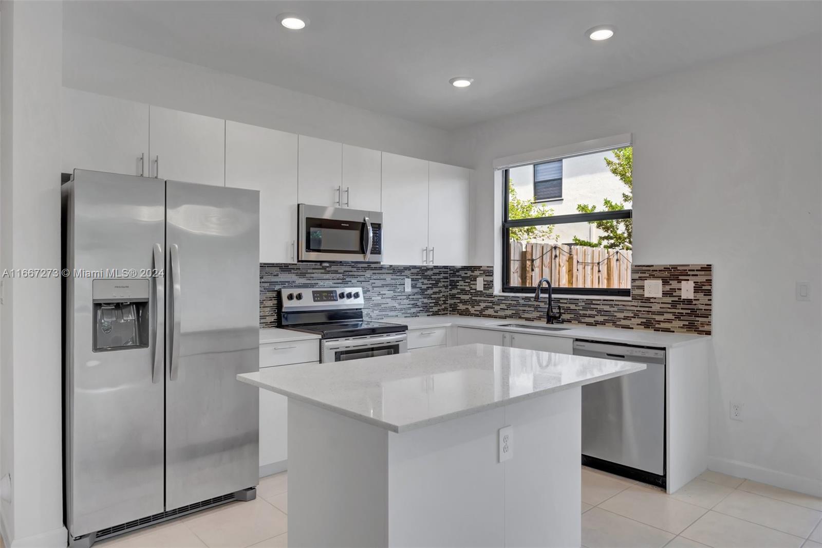 SILVER PALM RESIDENTIAL - Residential