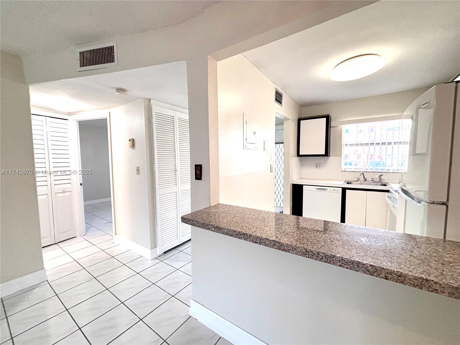 Property for Sale at 2871 E Sunrise Lakes Dr 102, Sunrise, Miami-Dade County, Florida - Bedrooms: 2 
Bathrooms: 2  - $105,000