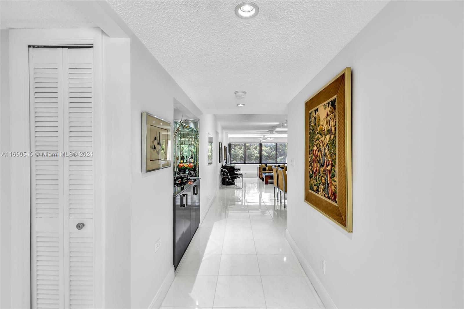 GLENS CONDO - Residential