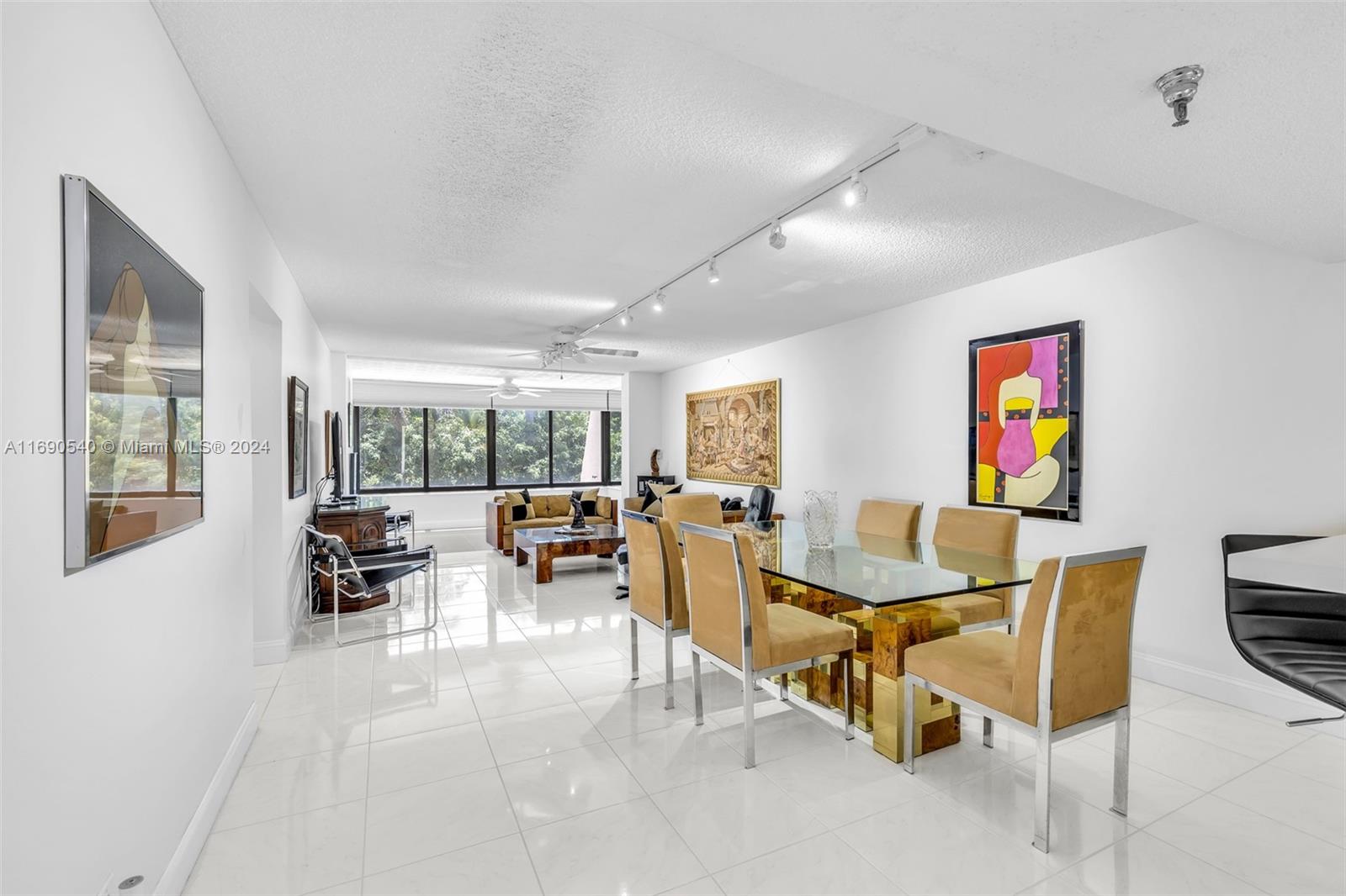 GLENS CONDO - Residential