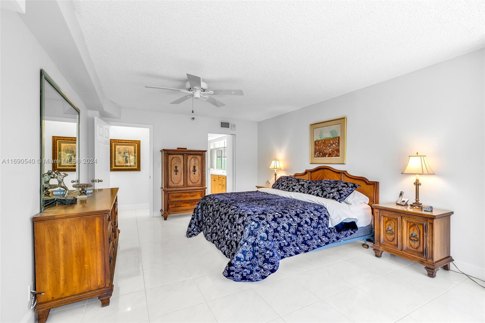 GLENS CONDO - Residential