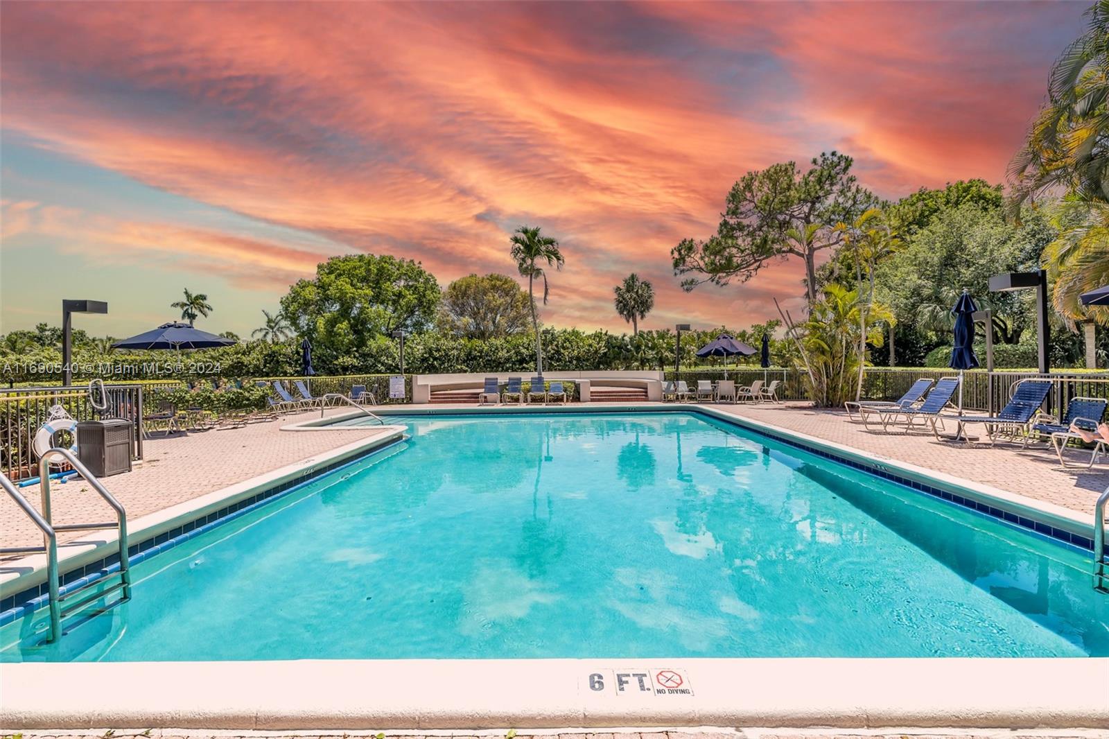 GLENS CONDO - Residential
