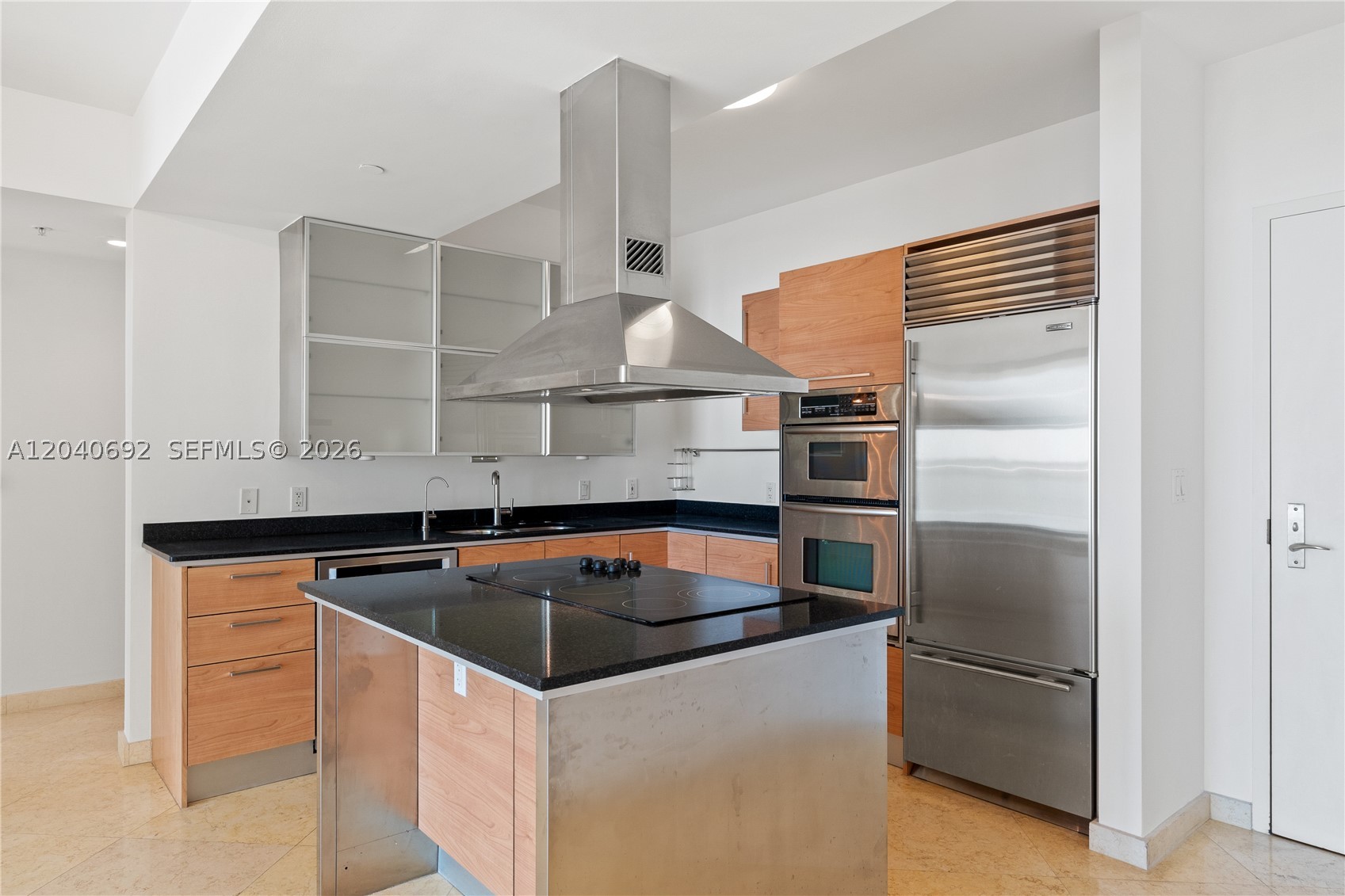 218 SE 14th St 1803