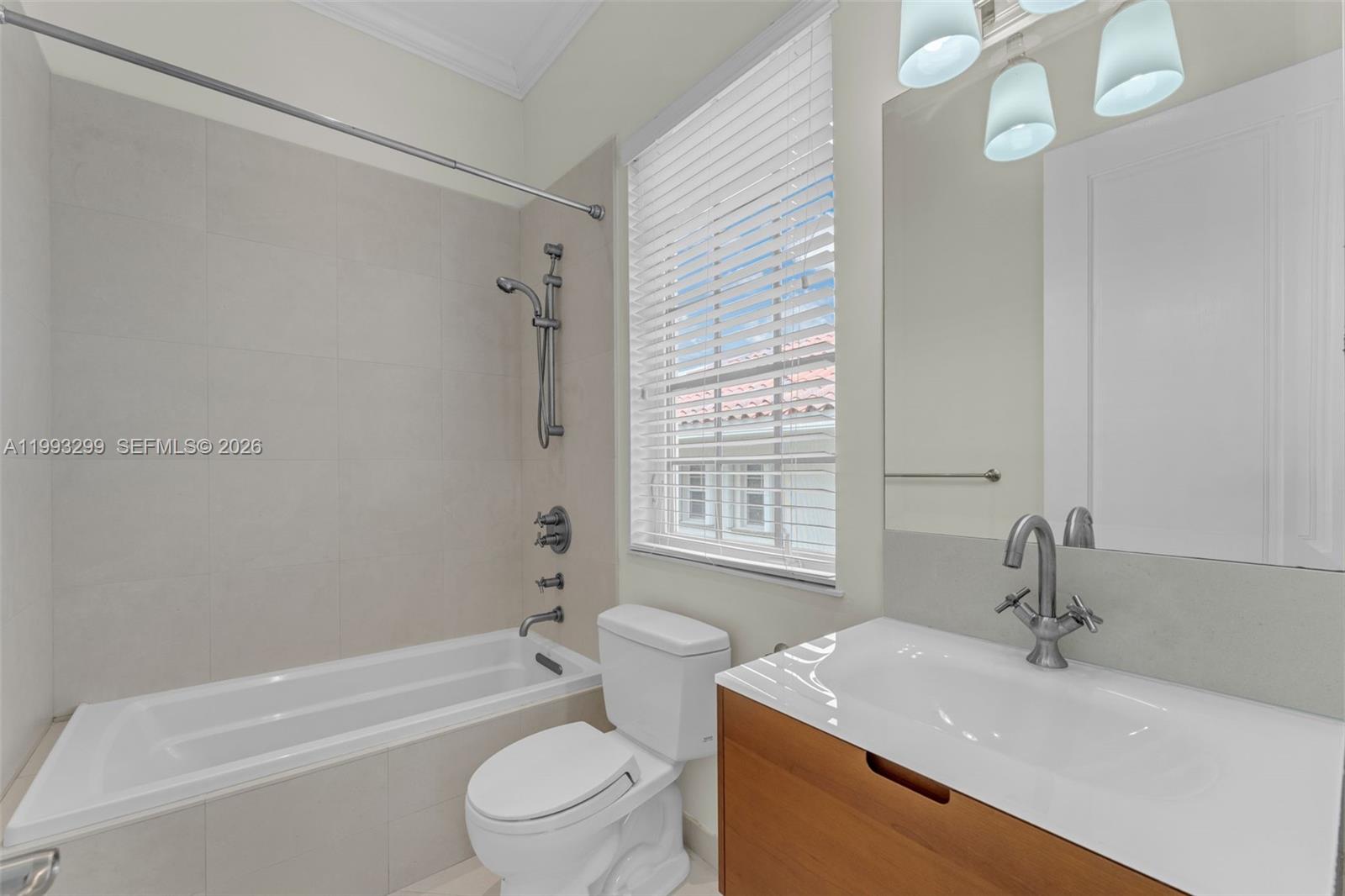 BISCAYNE KEY ESTATES - Residential Lease