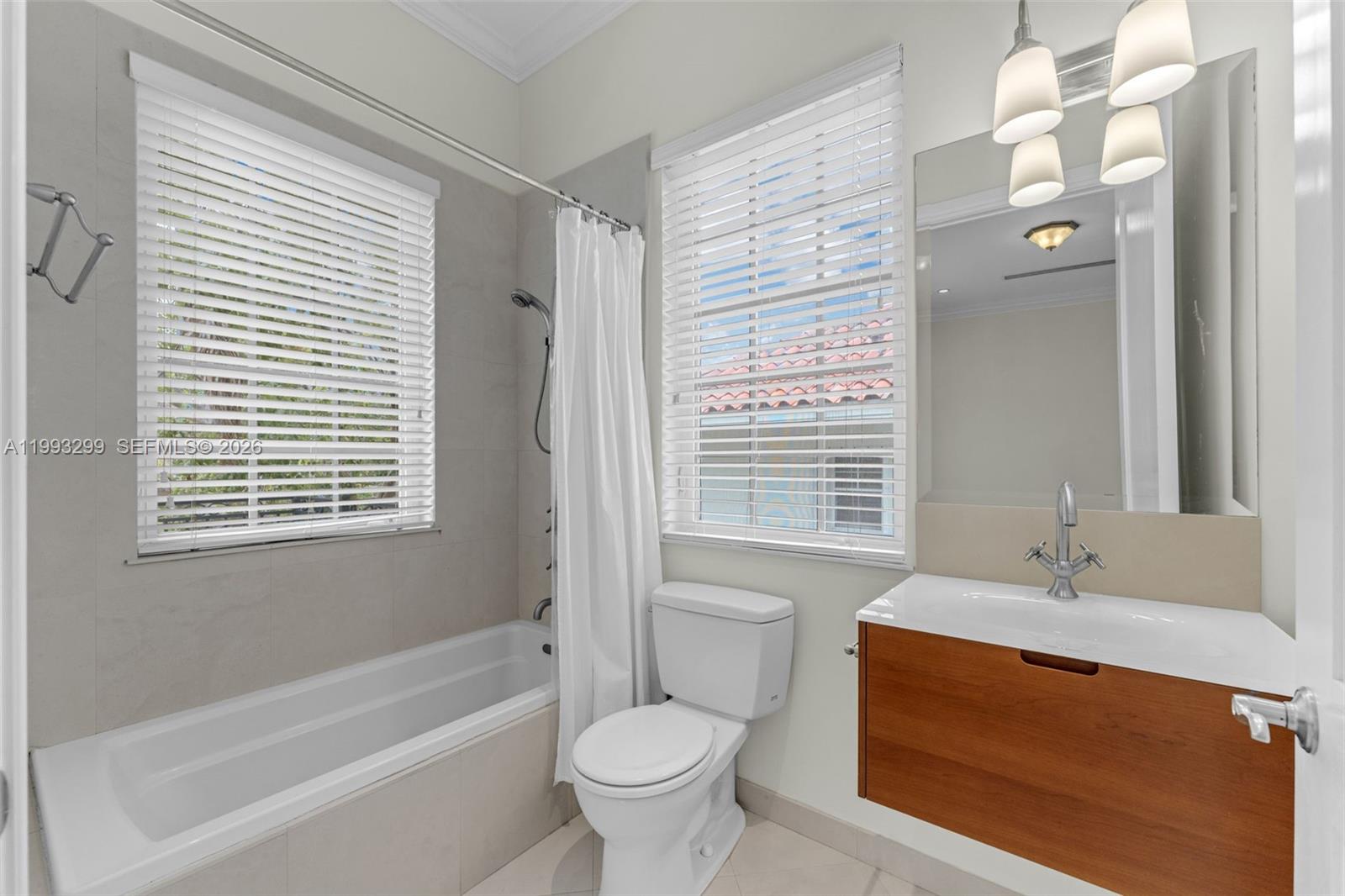 BISCAYNE KEY ESTATES - Residential Lease