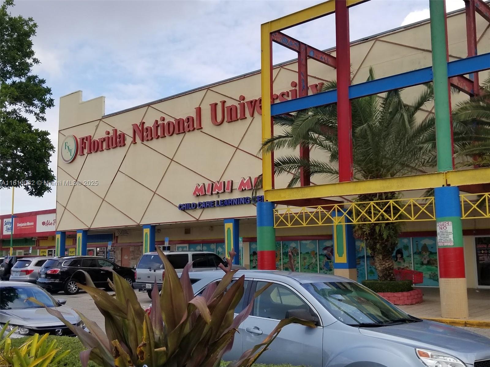 INTERNATIONAL PARK CONDO - Residential