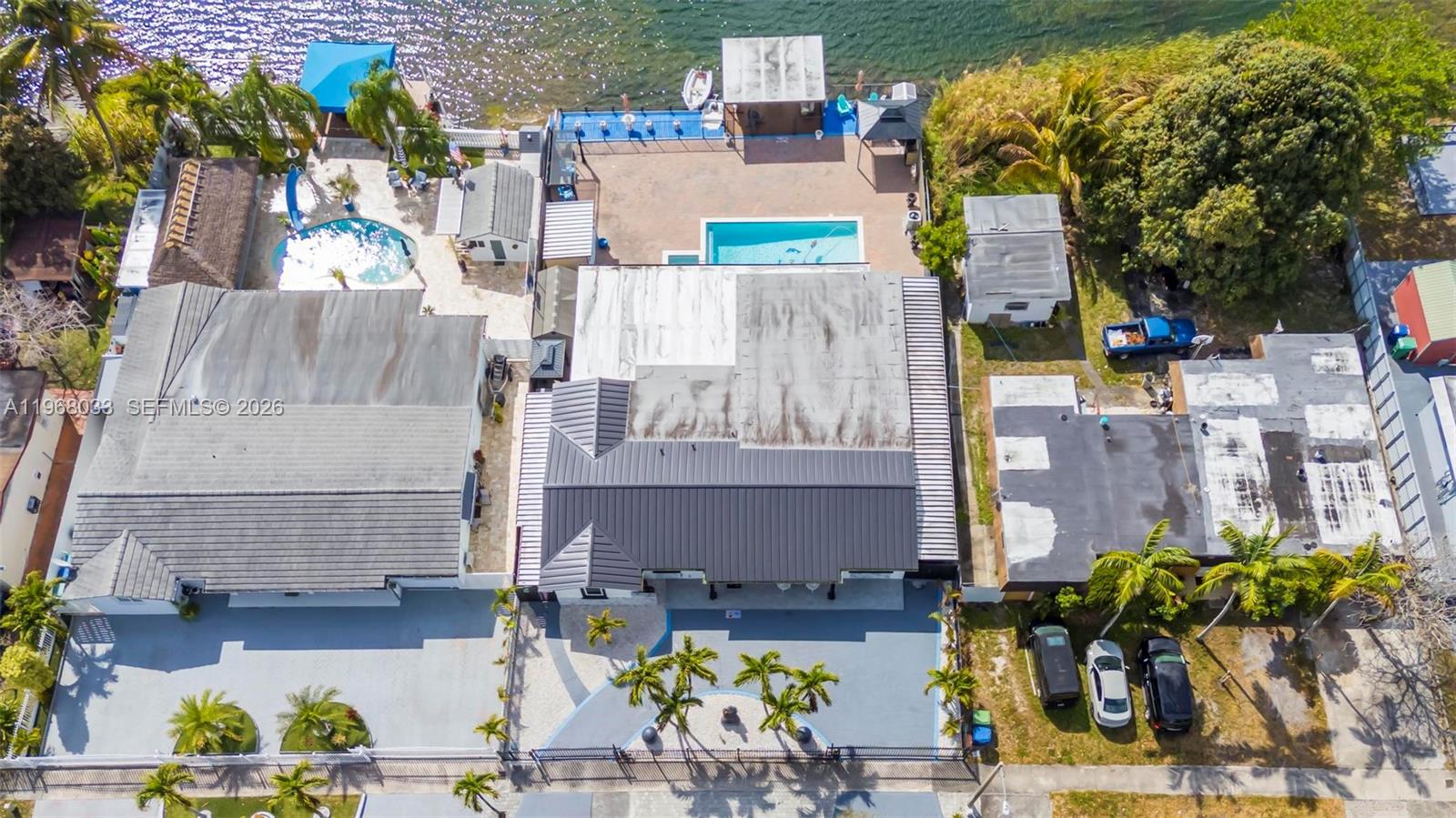 MIAMI GARDENS MANOR SEC 4 - Residential