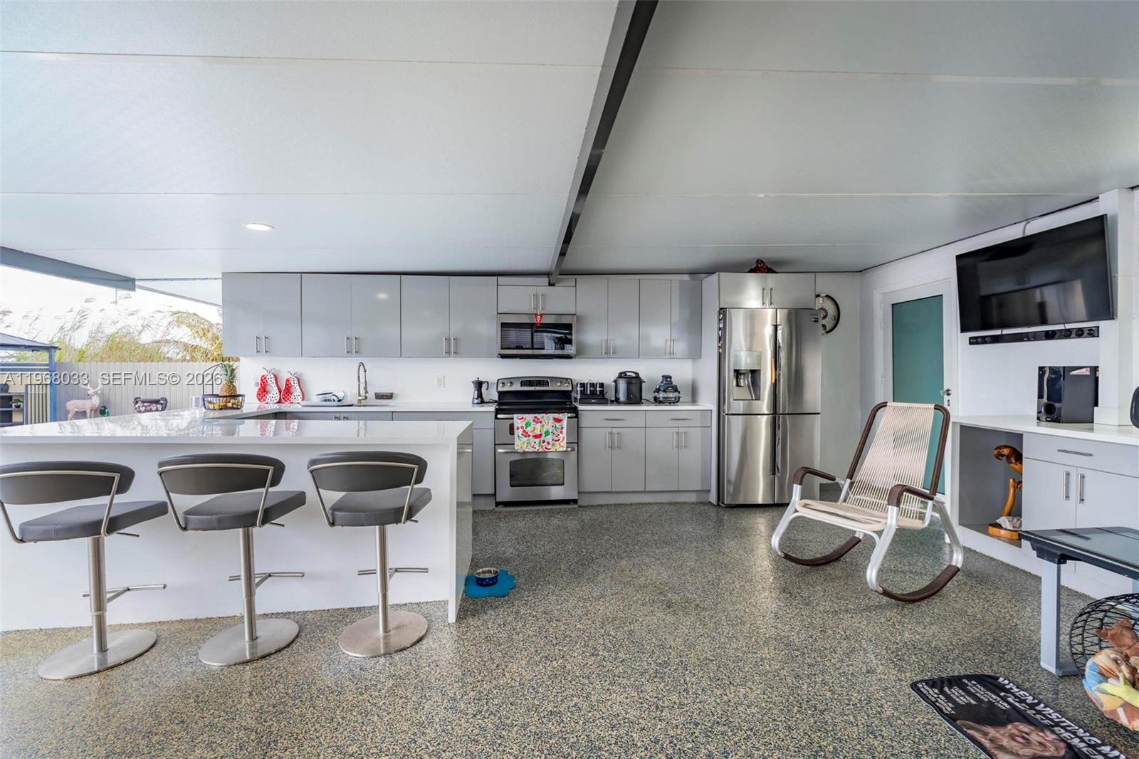 MIAMI GARDENS MANOR SEC 4 - Residential