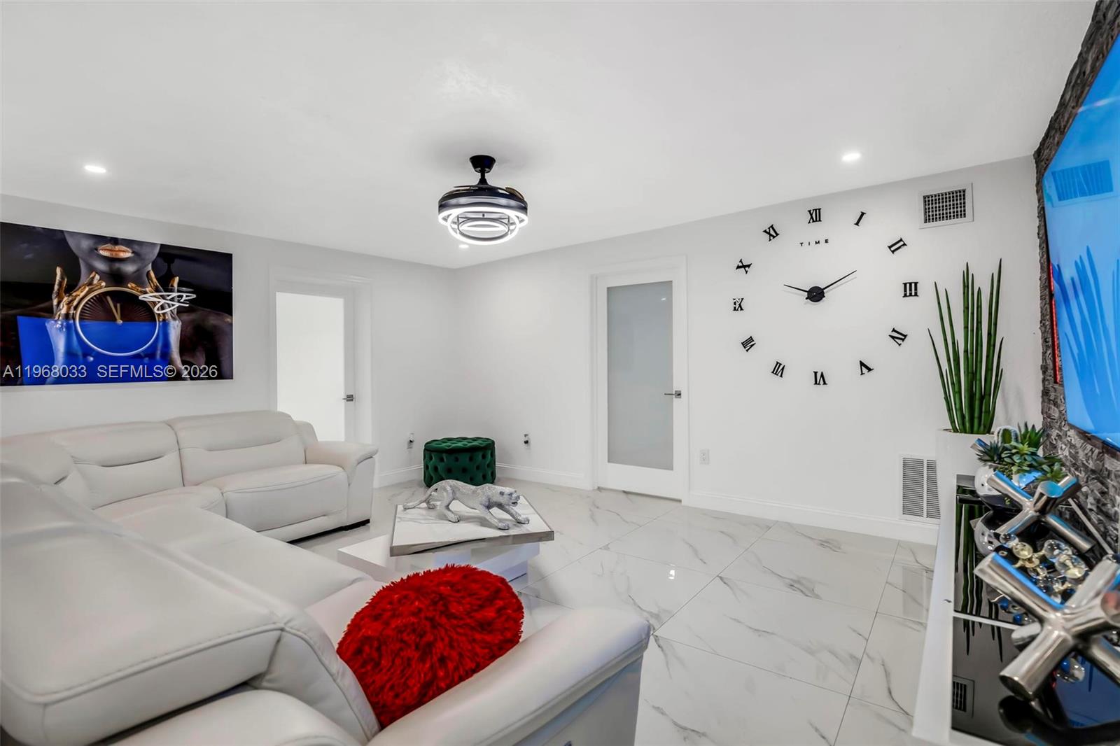 MIAMI GARDENS MANOR SEC 4 - Residential