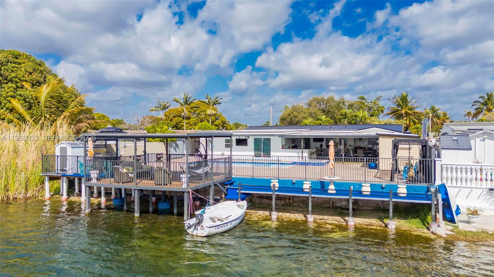 MIAMI GARDENS MANOR SEC 4 - Residential