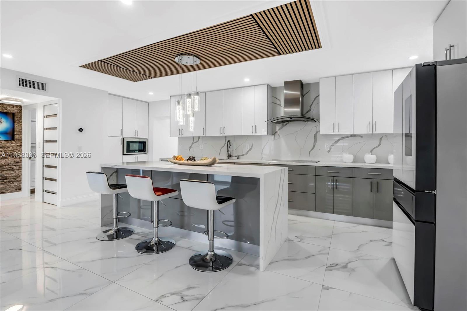 MIAMI GARDENS MANOR SEC 4 - Residential