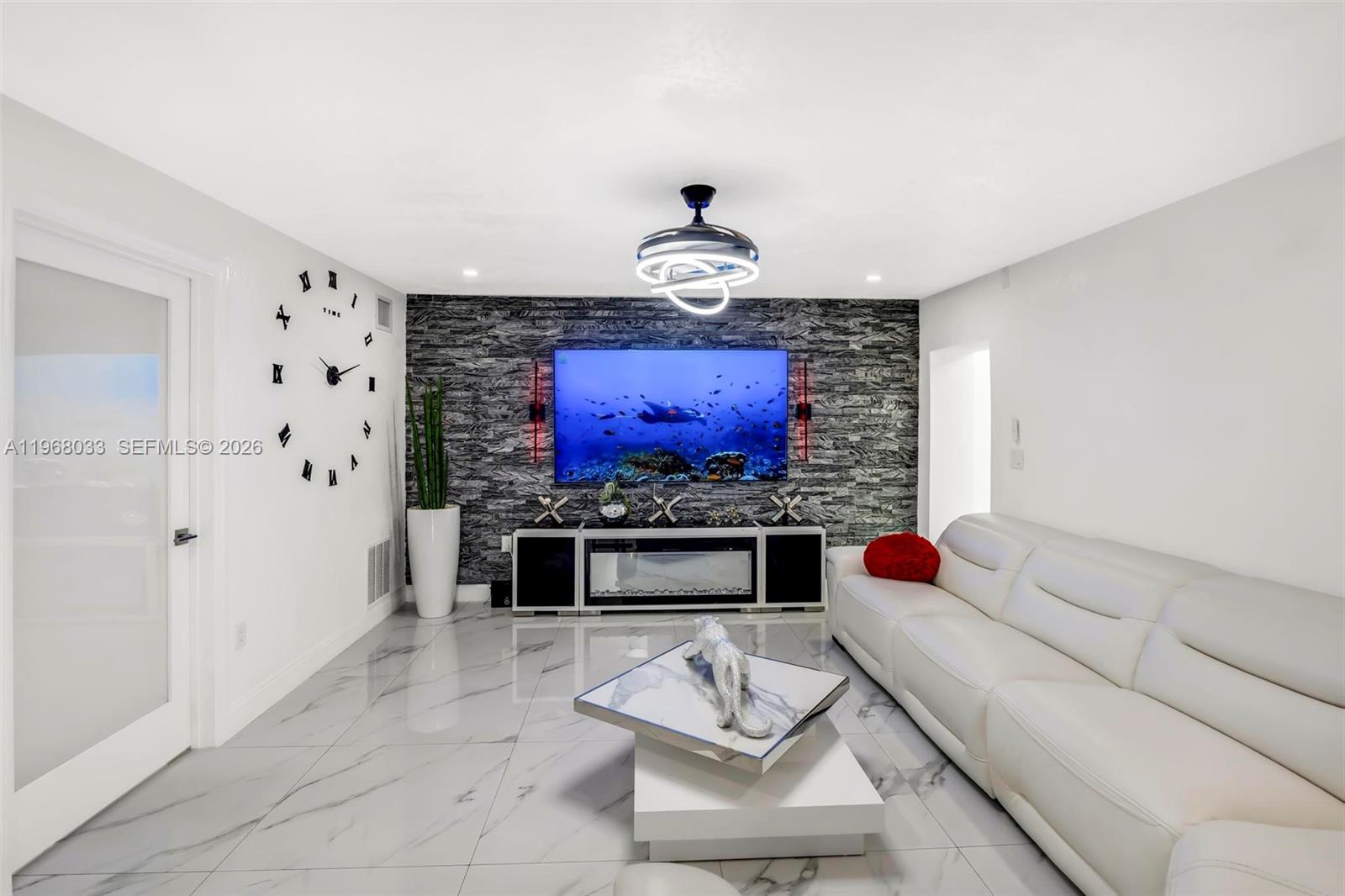 MIAMI GARDENS MANOR SEC 4 - Residential