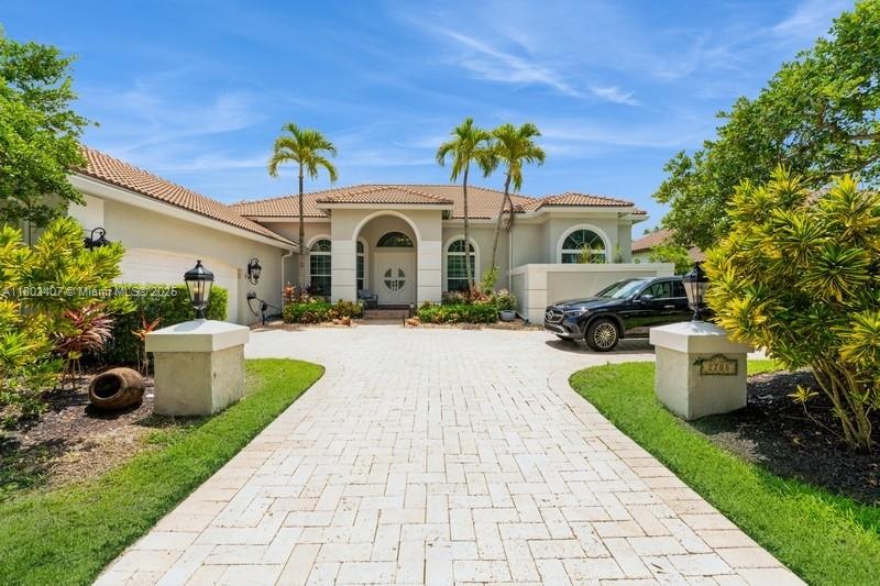 2708 Meadowood Dr 2708, Weston, Broward County, Florida - 4 Bedrooms  
4 Bathrooms - 