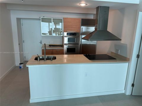 218 SE 14th St 1508 Miami FL 33131