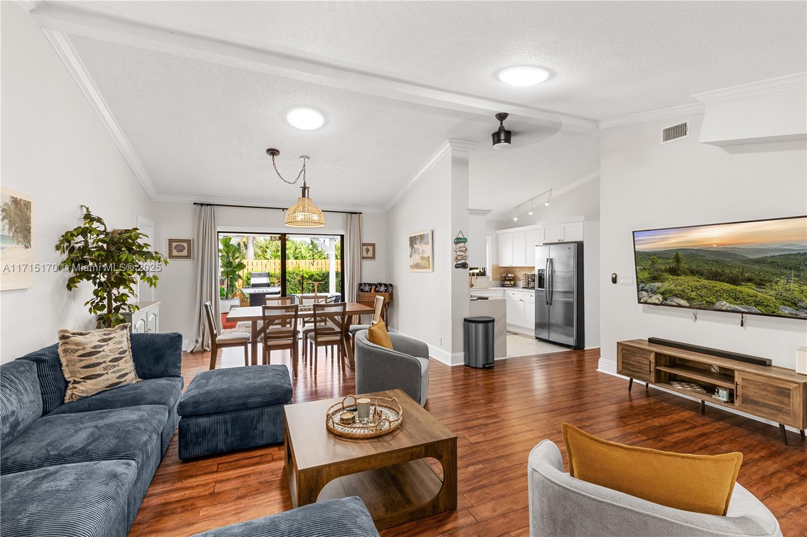 COVE 3RD SEC - Residential Lease