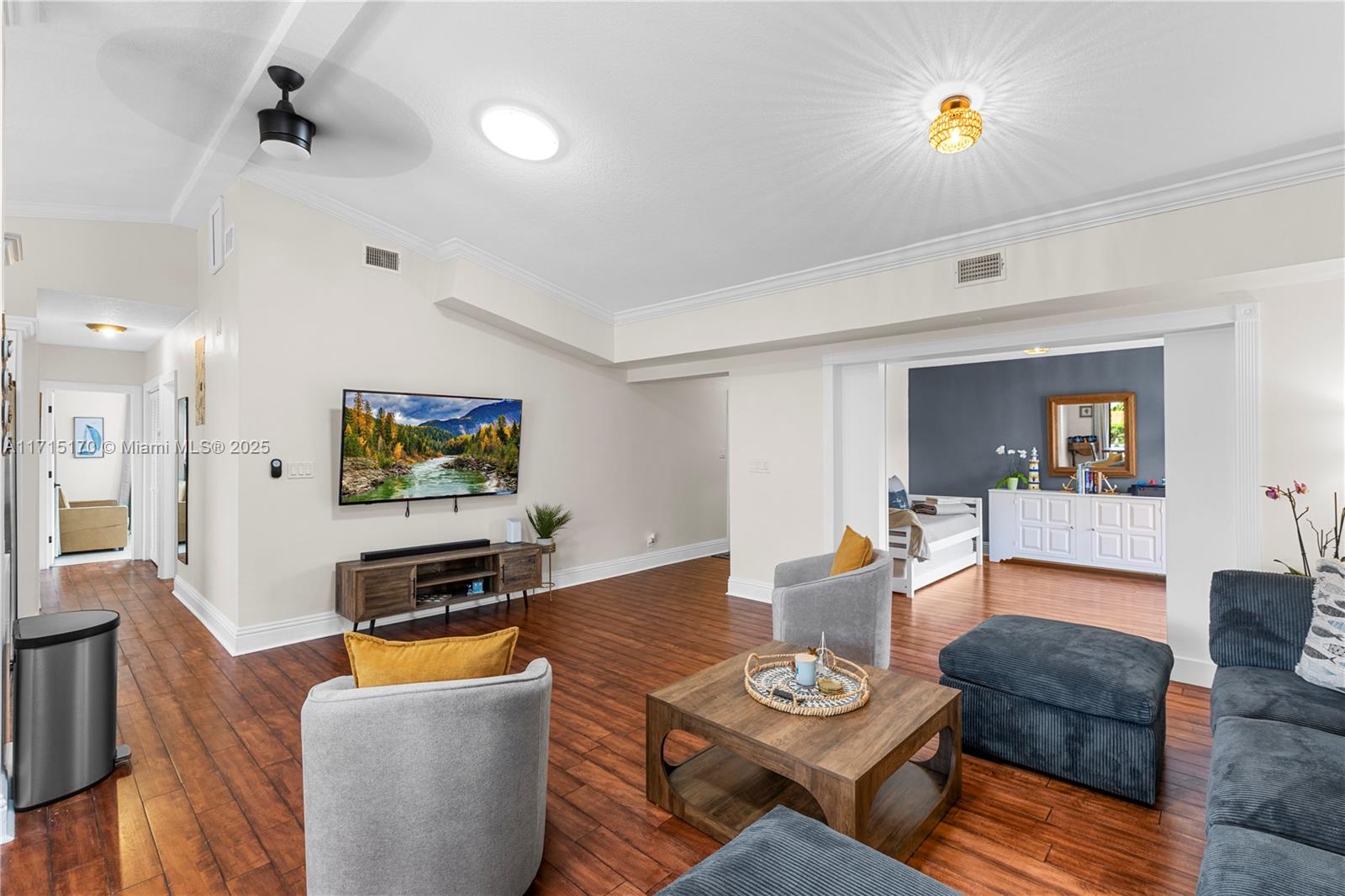 COVE 3RD SEC - Residential Lease