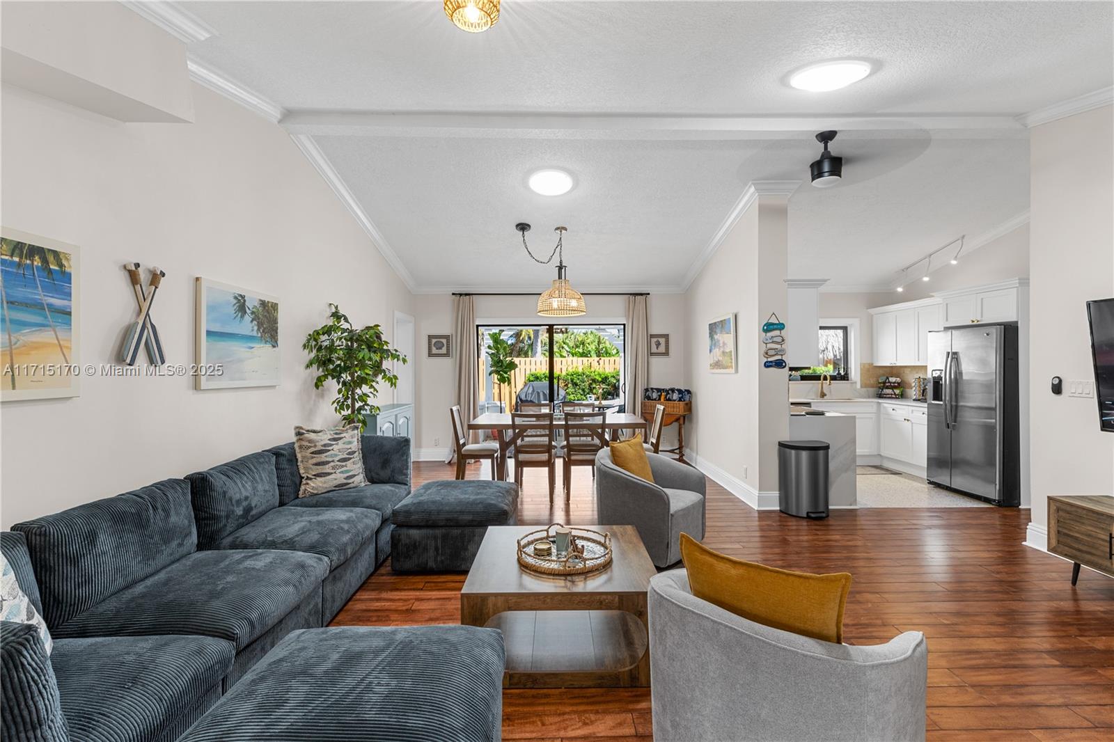 COVE 3RD SEC - Residential Lease