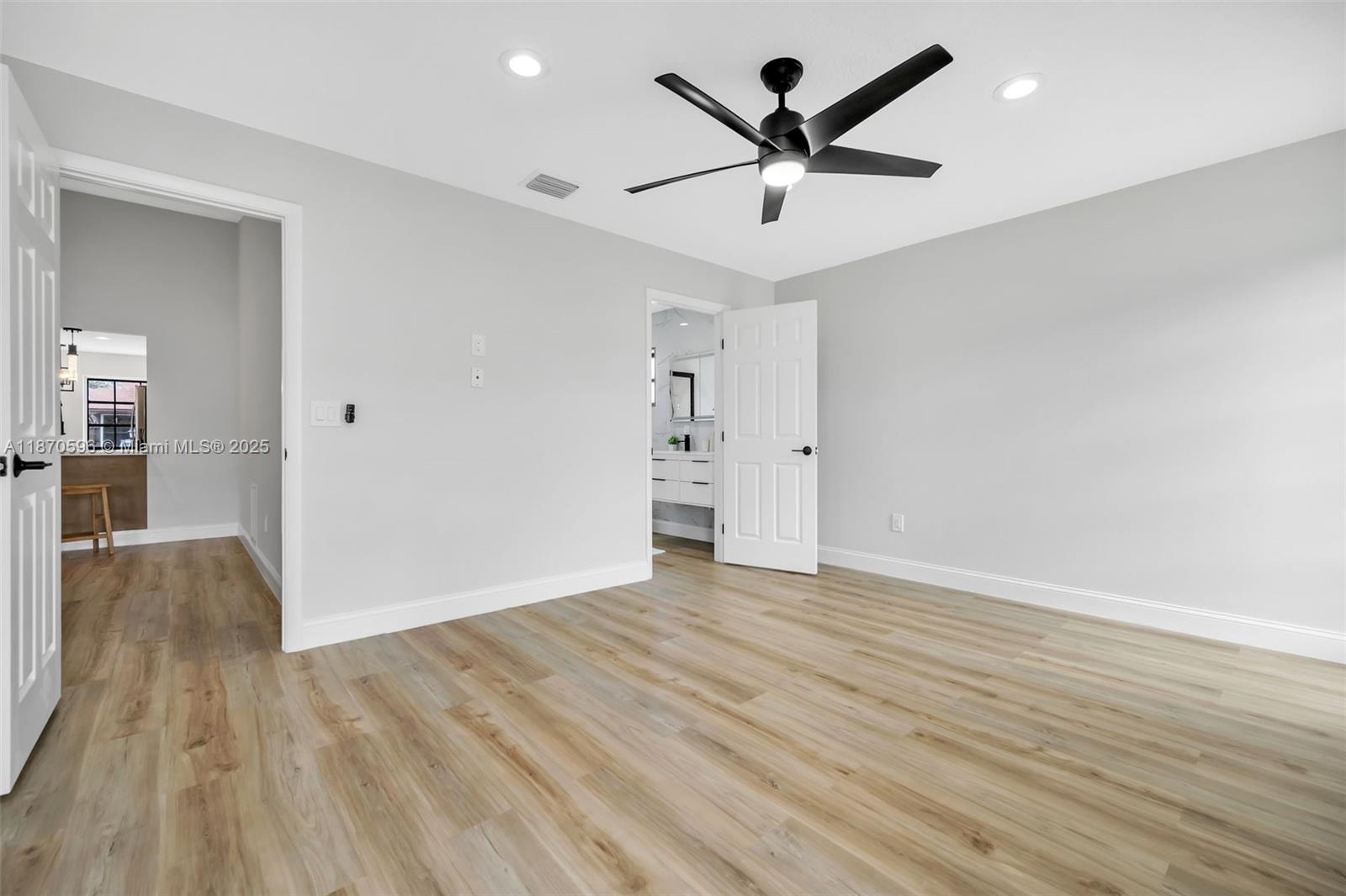 BUTTONWOOD 2 - Residential