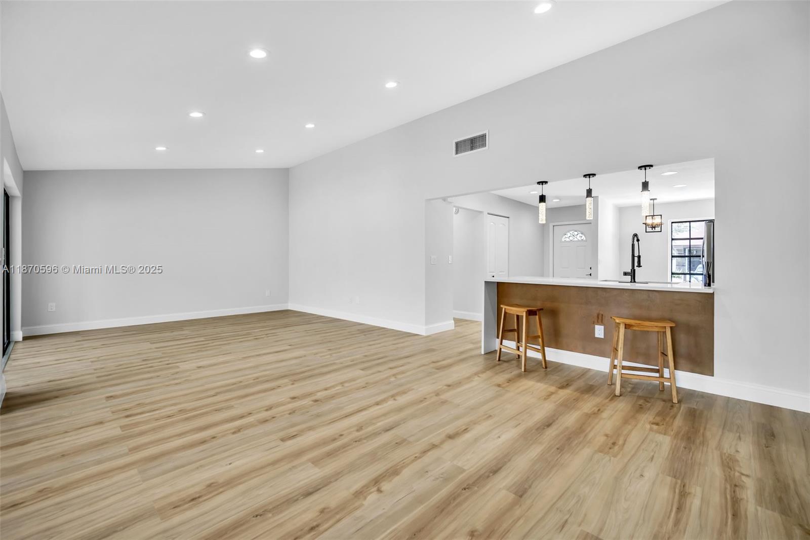 BUTTONWOOD 2 - Residential