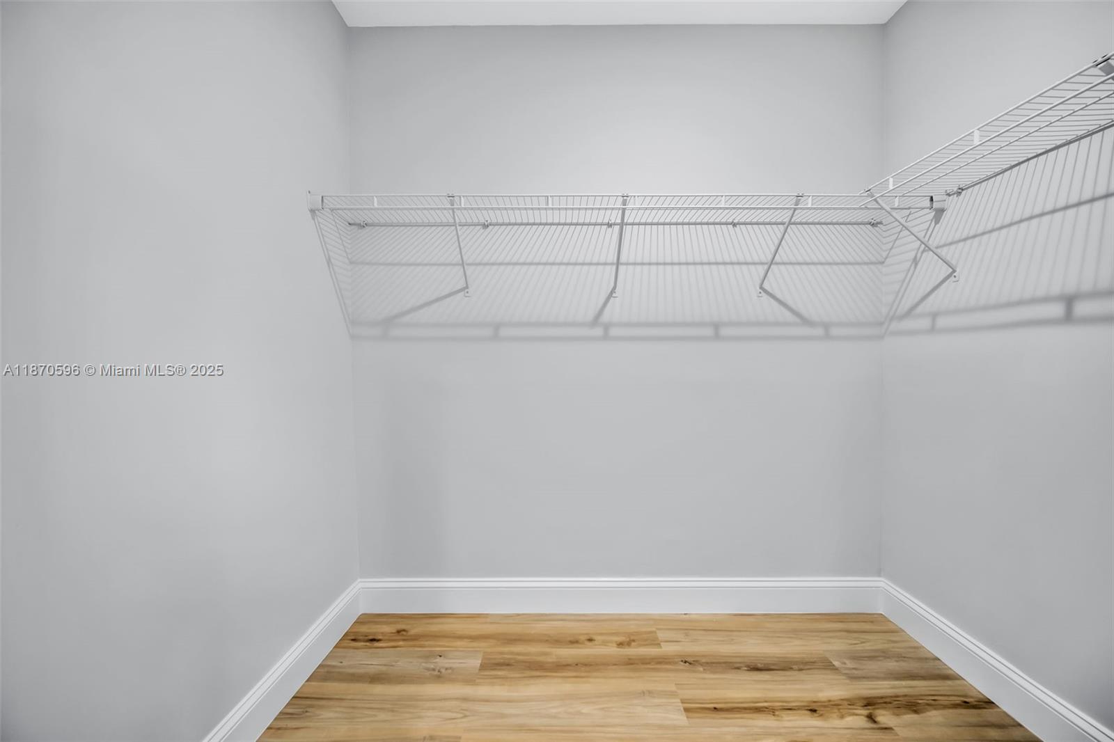 BUTTONWOOD 2 - Residential