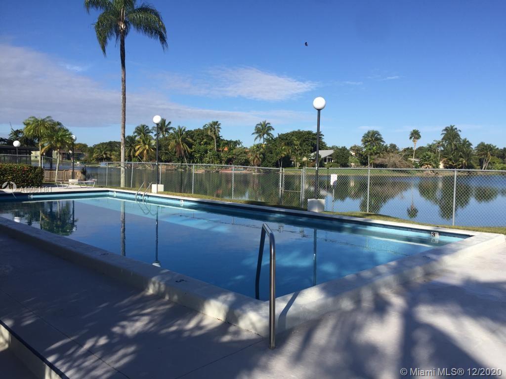 LAKE LAURA CONDO NO 2 - Residential