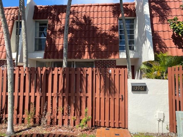 LAKE LAURA CONDO NO 2 - Residential