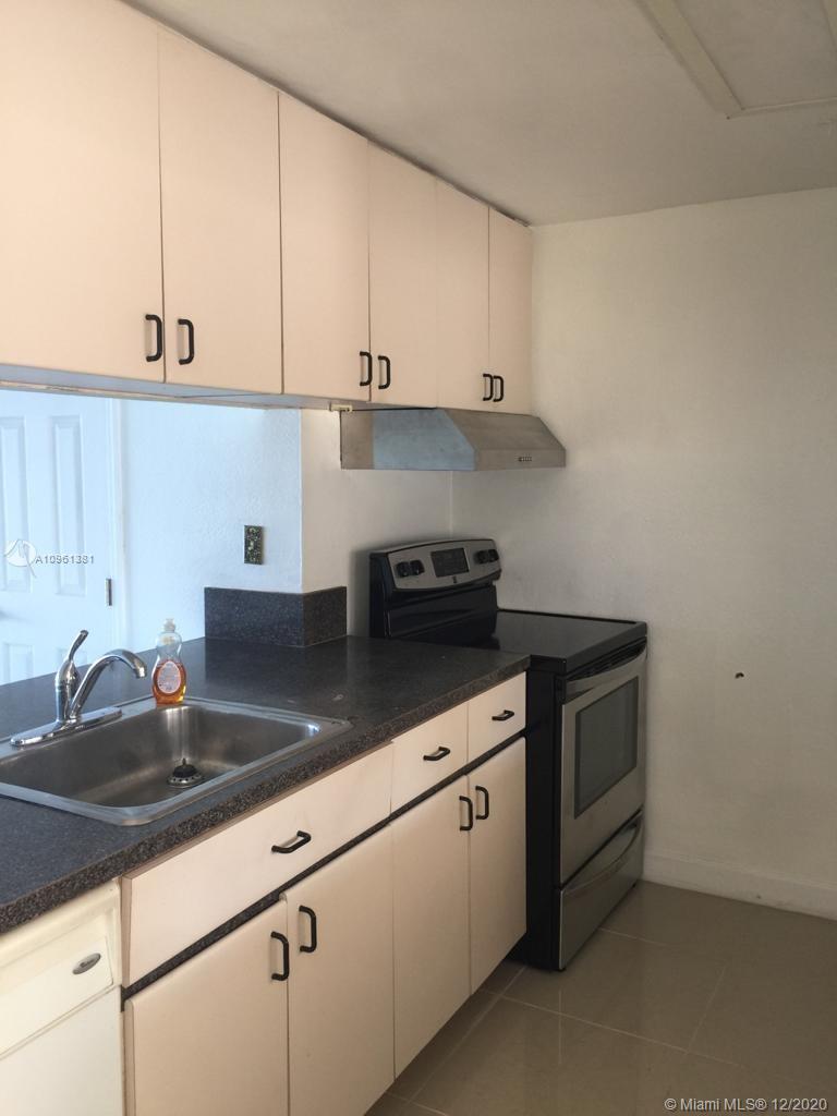 LAKE LAURA CONDO NO 2 - Residential