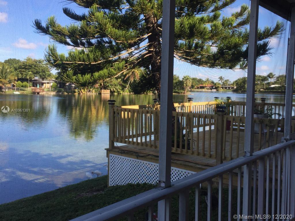 LAKE LAURA CONDO NO 2 - Residential